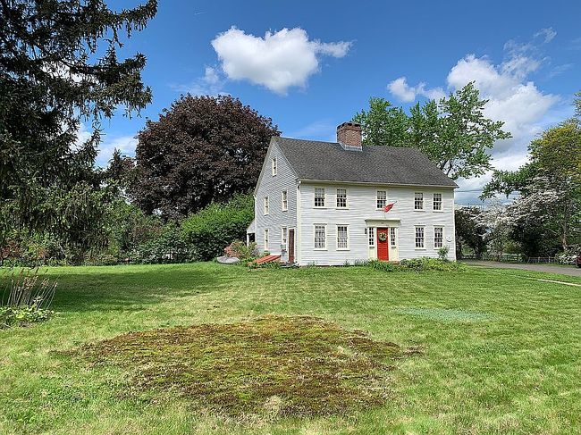 Photo of 493 Main St, Wethersfield, CT