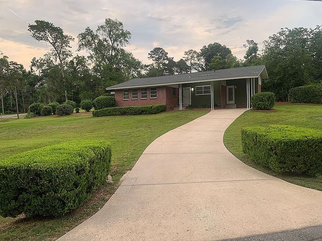 Image of 2023 E Indian Head Dr