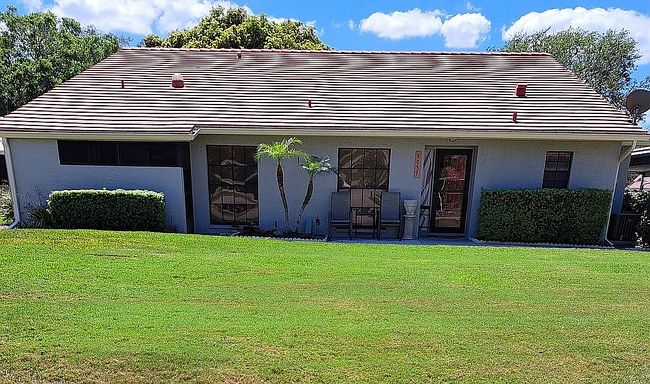 Image of 2037 Arbor Ln