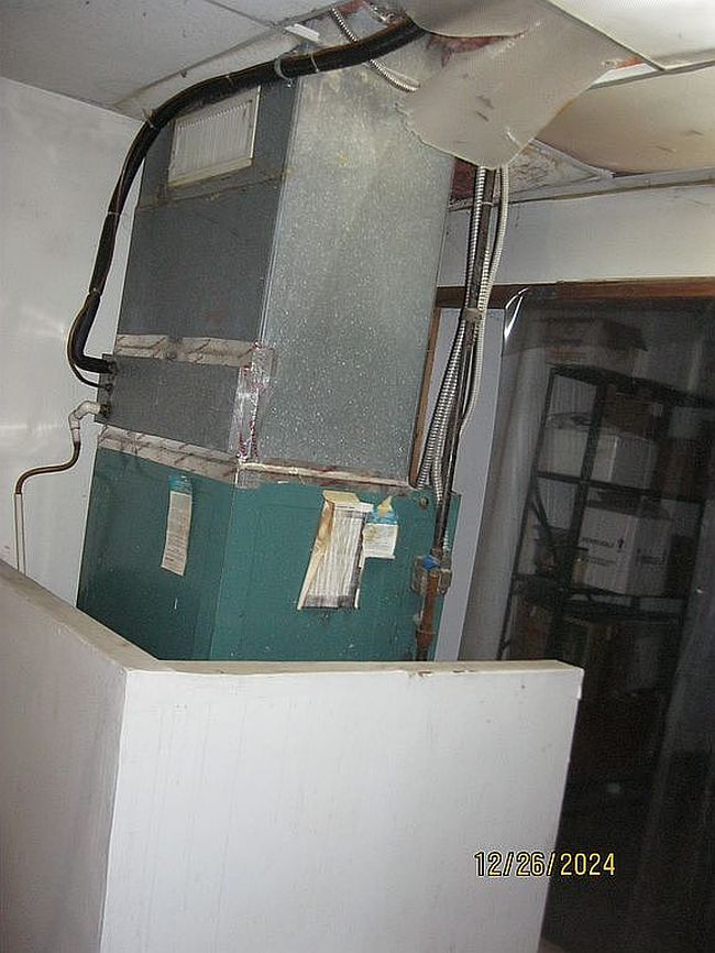 Image of 1023 Broadway St #3