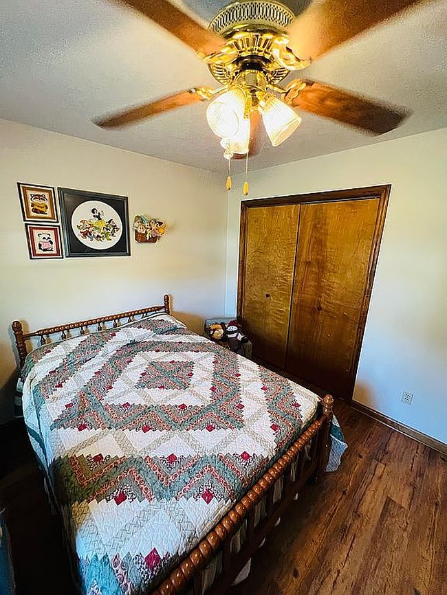 Photo of 843 Freedom Dr, Seymour, IN