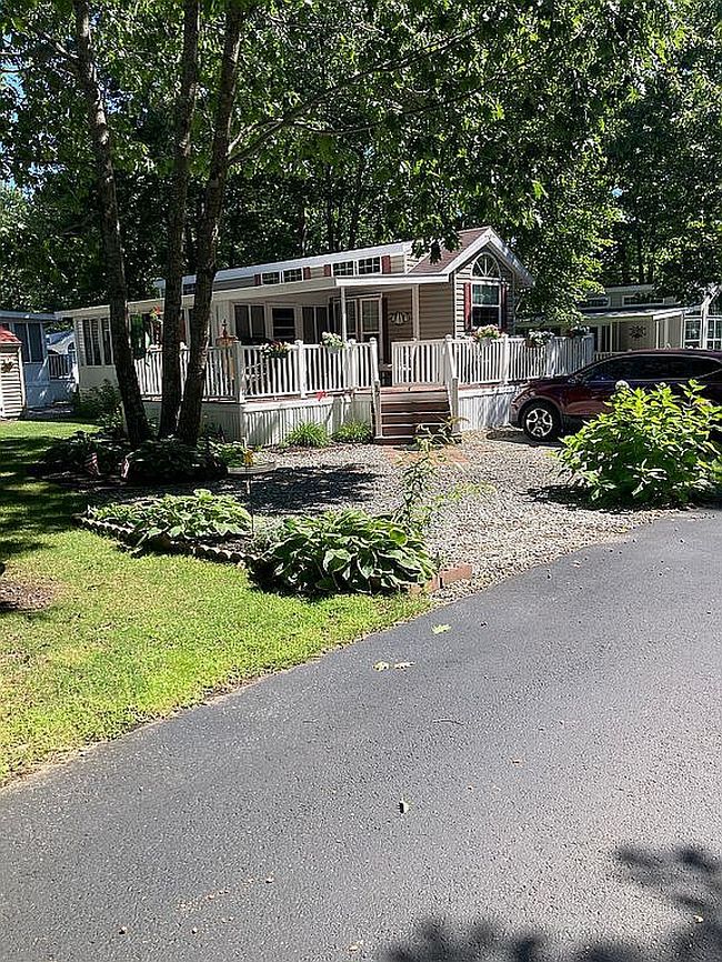 Photo of 1 Seacoast Ln #114, Old Orchard Beach, ME