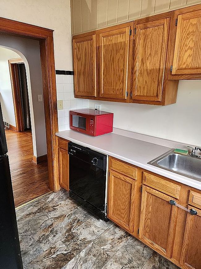 Image of 956 Woodward Dr