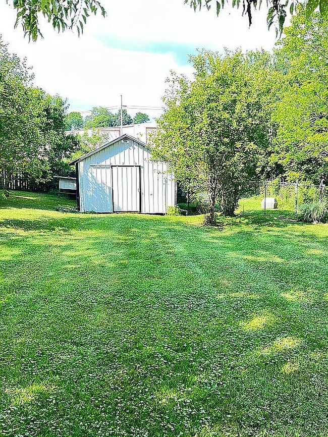 Photo of 111 Booker Rd, Springfield, KY