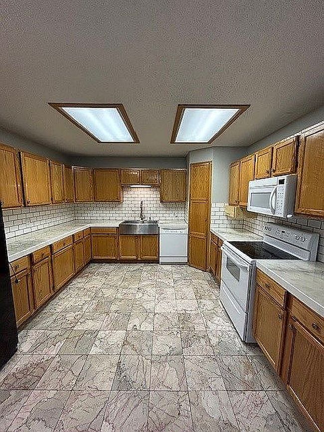 Additional photo 1 of property located at 19685 Bell Loop