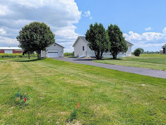 Photo of 43240 Martusewicz Ln, Alexandria Bay, NY