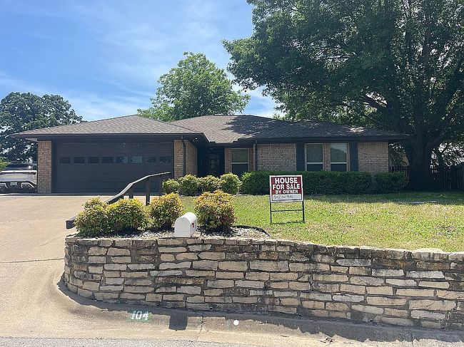 104 Camelot Ct, Weatherford, TX