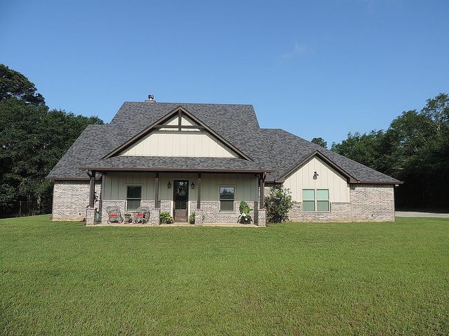 2151 Byrd Rd, Jacksonville, TX