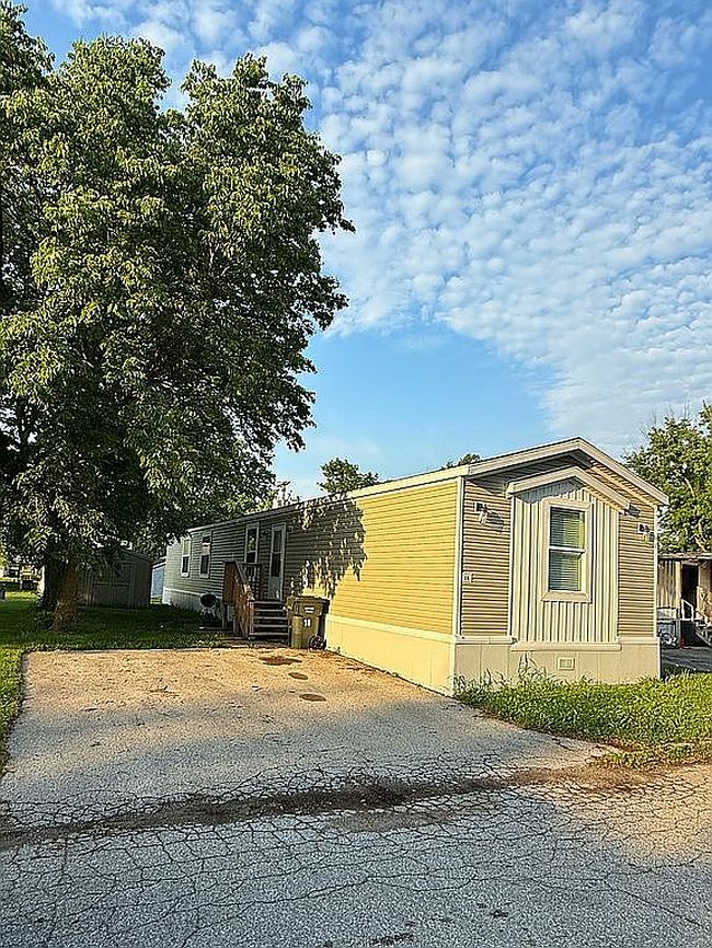Photo of 2801 1st Ave #18, Perry, IA