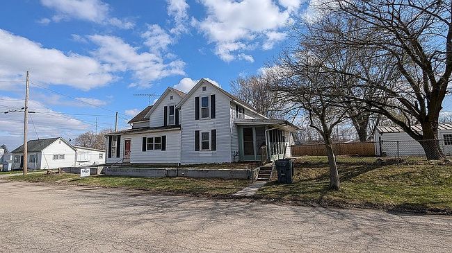 Image of 307 W Harris St