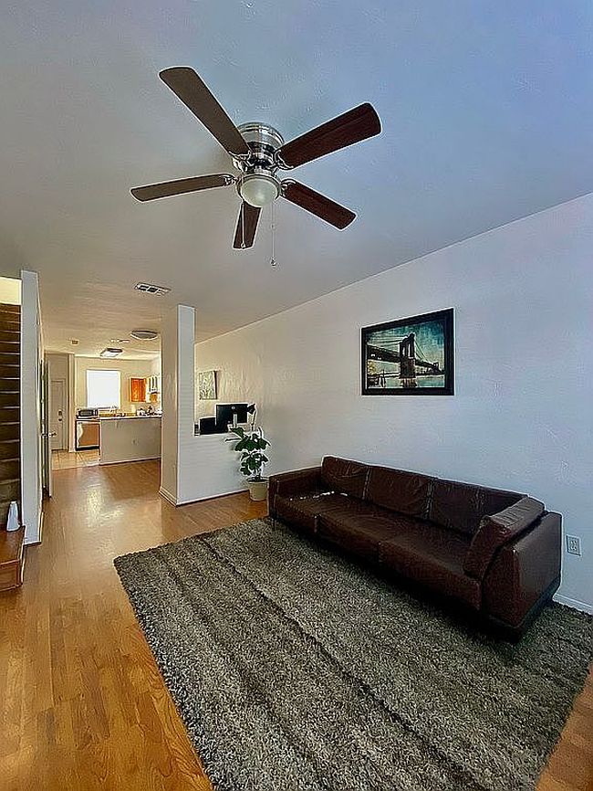 Photo of 3901 Sw 20th Ave Apt 202