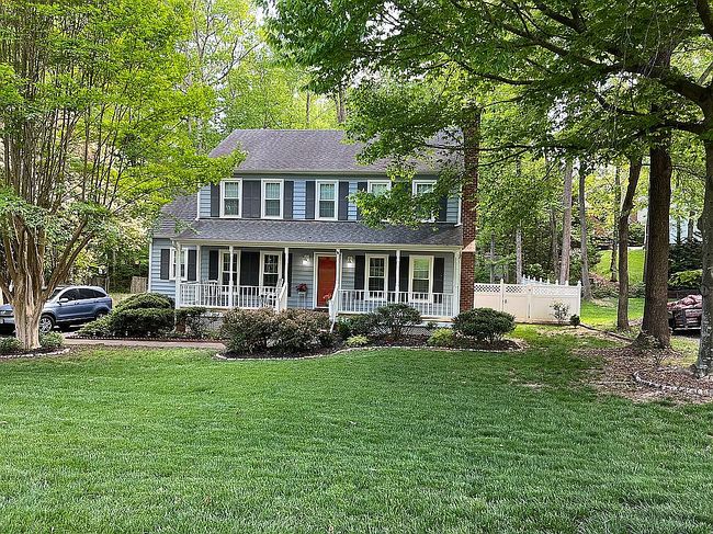 Photo of 7112 Deer Thicket Dr, Midlothian, VA