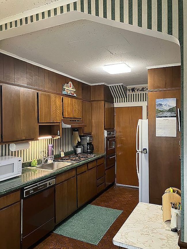 Photo of 347 Bauer Pl, Mineola, NY
