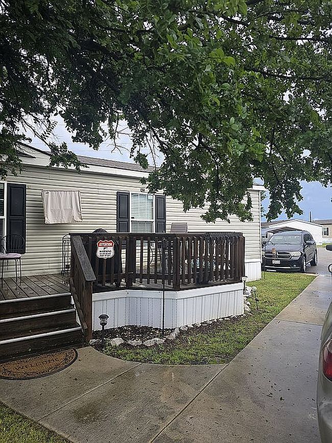 Image of 1203 Mexia Ct