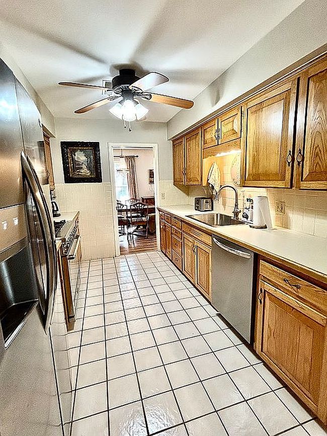 Image of 3400 Diana St