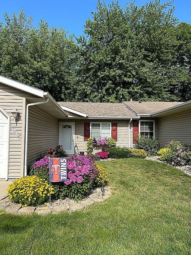 Photo of 1015 Pershing Blvd, Worthington, MN