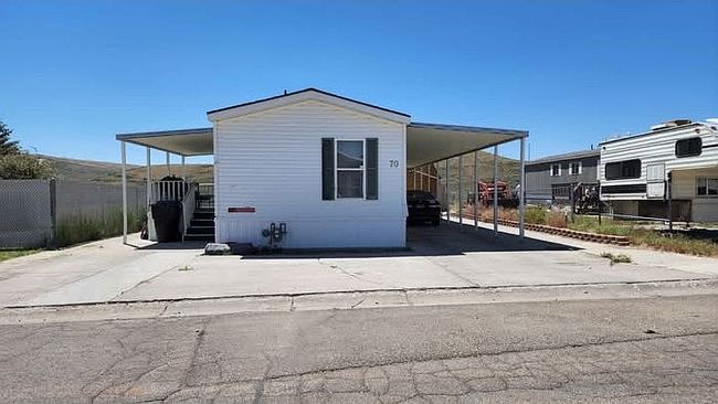 Photo of 70 Twin Creek St