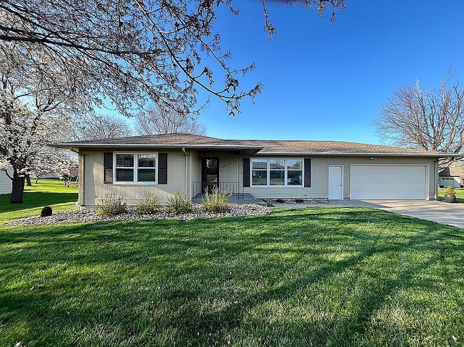 Image of 360 Parkview Dr