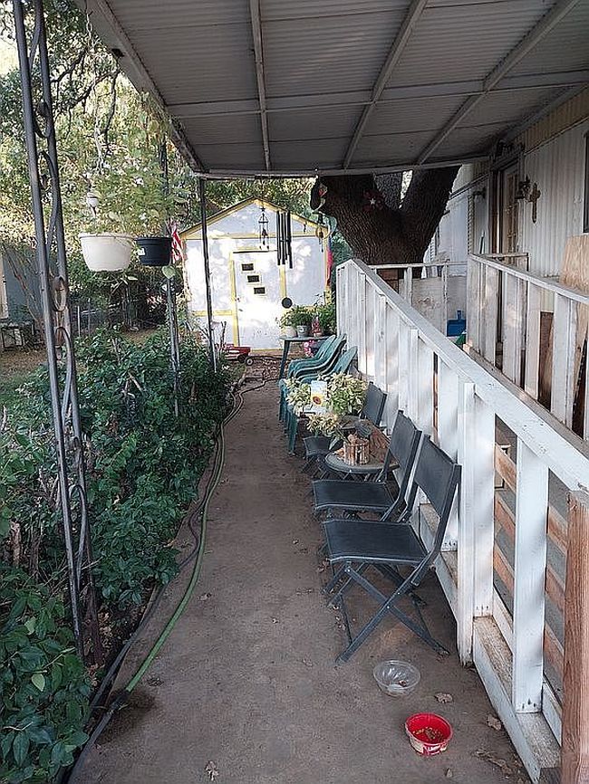 Image of 3210 La Sombra St