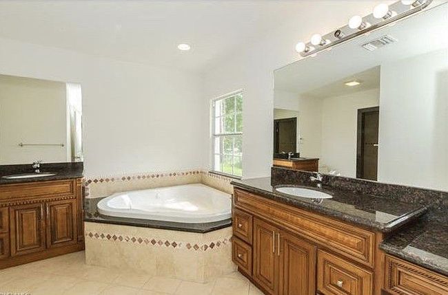 Photo of 6343 Mark Ln