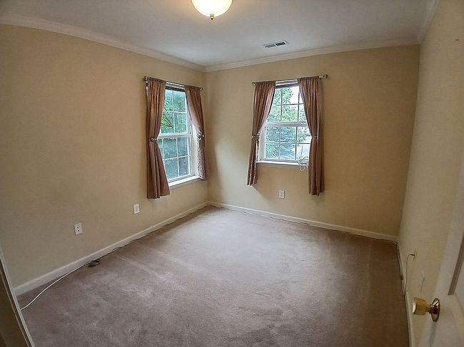 Photo of 84 Annabelle Pl, Schenectady, NY