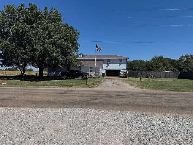 Photo of 338 W Cherokee St, Hunter, OK