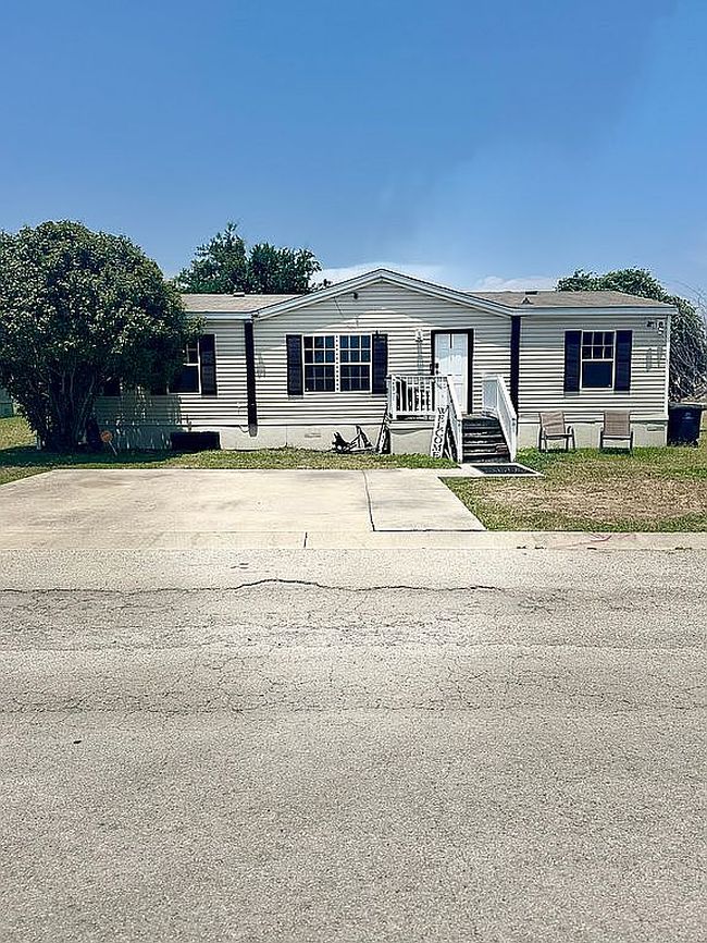 Image of 287 Pheasant Ln