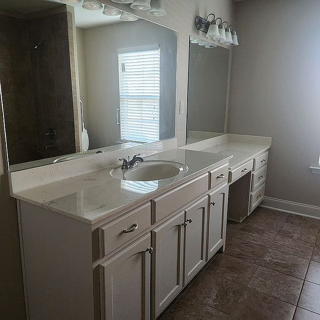 Photo of 5921 Foxdale Loop, Southaven, MS