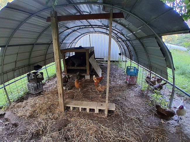 Photo of 9046 S Chapel Hill Rd, Heltonville, IN