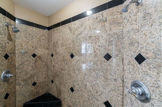 Image of 4402 Oak Leaf Ct Ne