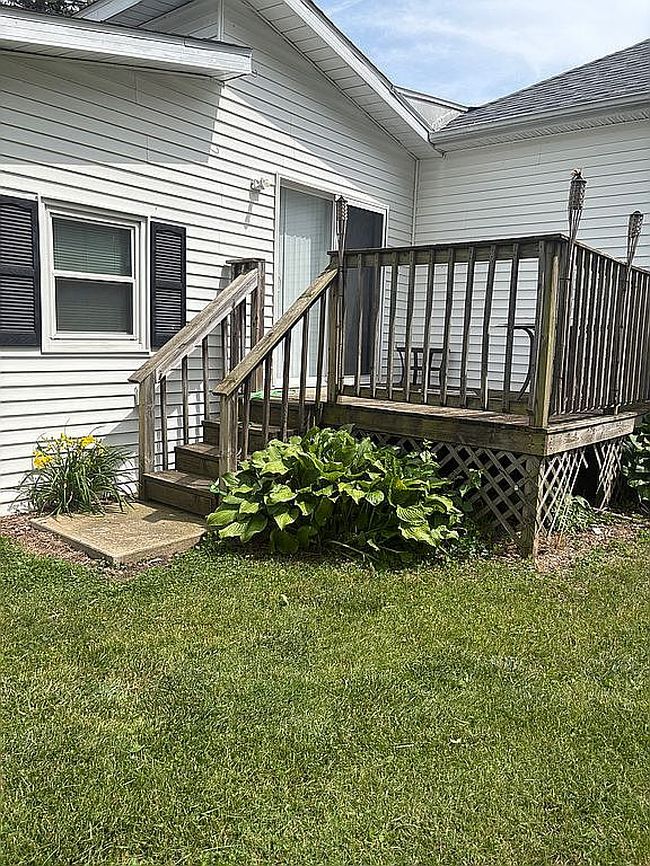 Photo of 111 E 3rd Ave, Deer Creek, IL