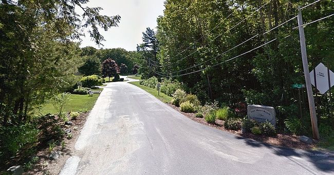 Photo of 83 Hydrangea Cir, Naples, ME