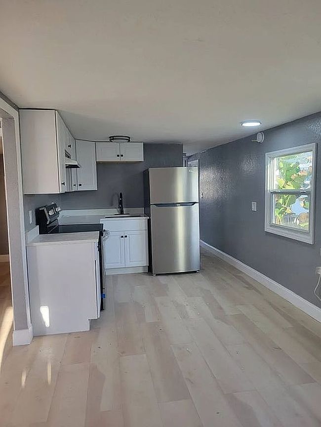 Photo of 4000 24th St N #313, Saint Petersburg, FL
