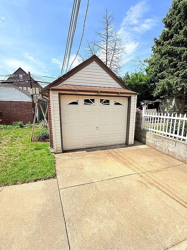 Photo of 8930 221st Pl, Jamaica, NY