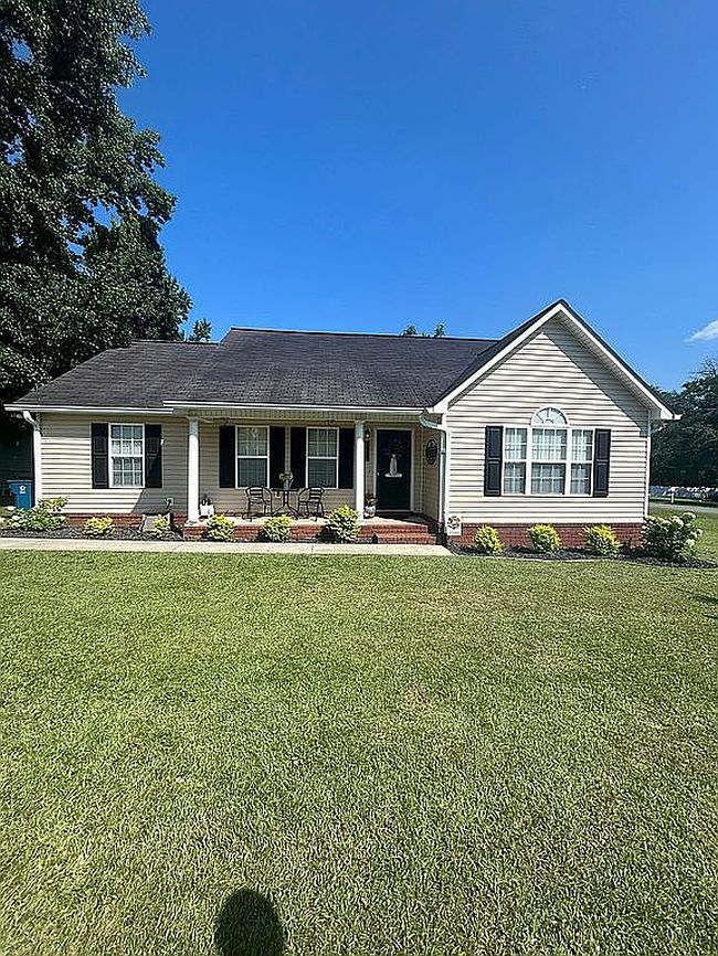 Photo of 614 Rimando Cir, Vidalia, GA