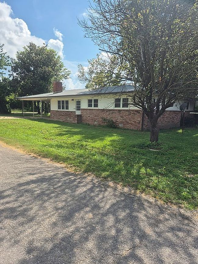 Photo of 217 N Larmon St, Colcord, OK