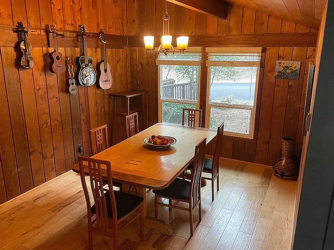 Photo of 987 Wild Plum Dr, Klamath Falls, OR