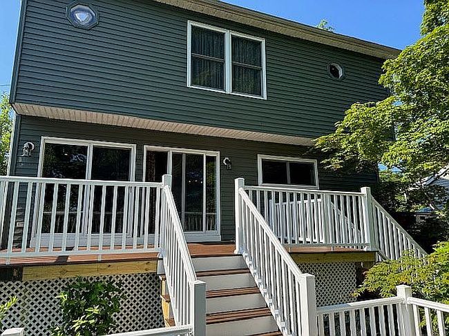 Photo of 5 Franklin Rd, Sound Beach, NY