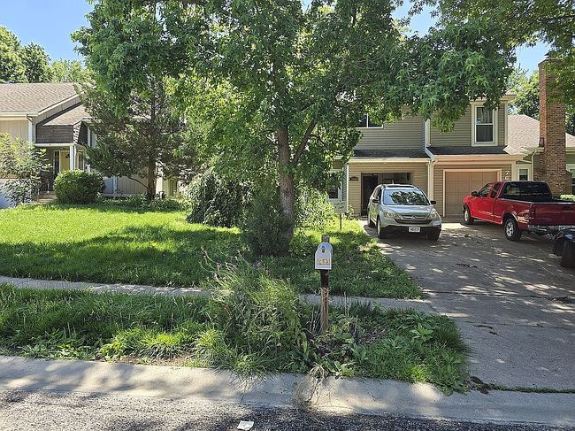Photo of 7603 Long St, Lenexa, KS