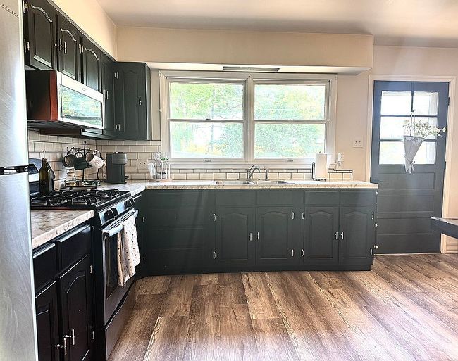 Image of 215 Cypress St