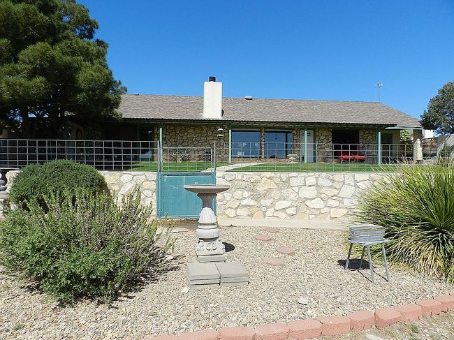 Photo of 1202 Miehls Dr, Carlsbad, NM