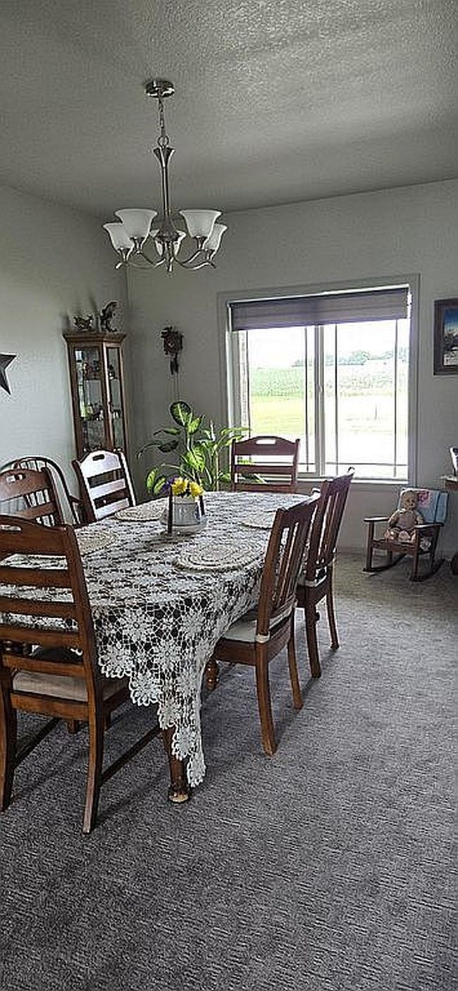 Photo of 504 W Sharon St, Crofton, NE