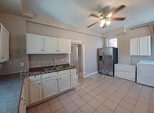 Image of 3226 Smart Ave