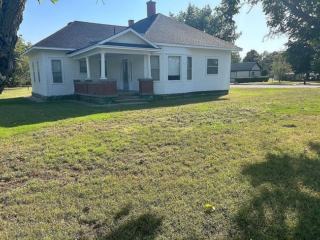 Additional photo 1 of property located at 444 W 4th Ave