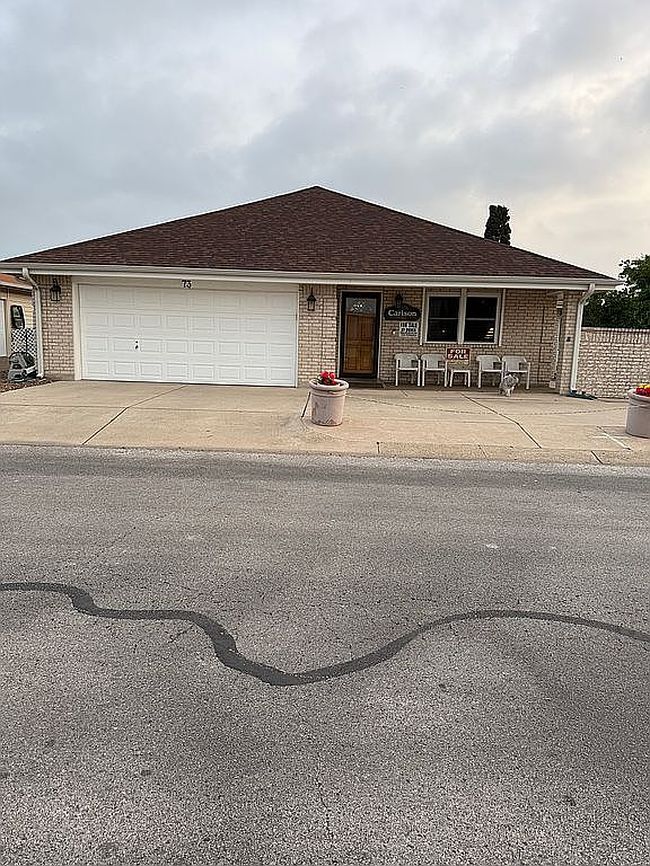Image of 73 Blackhawk Dr