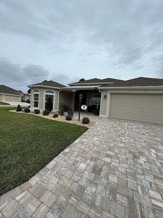 Image of 3083 Hicks Pl