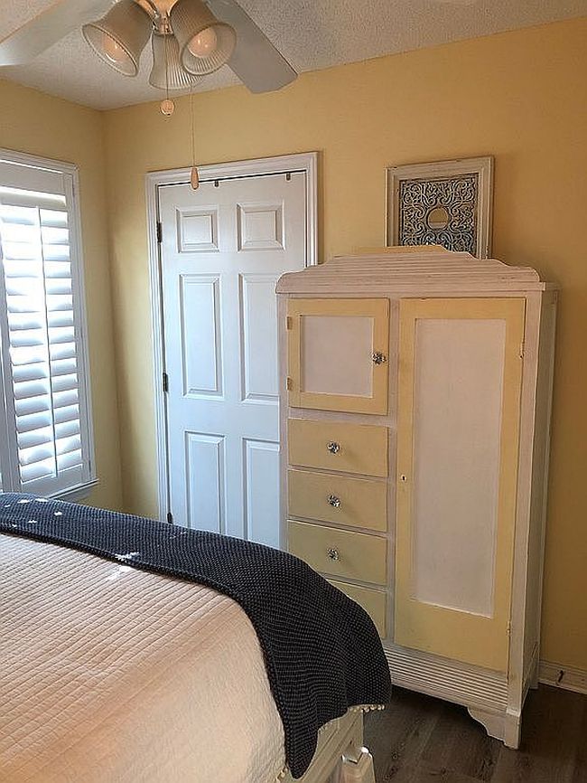 Additional photo 3 of property located at 22749 Lake South Dr