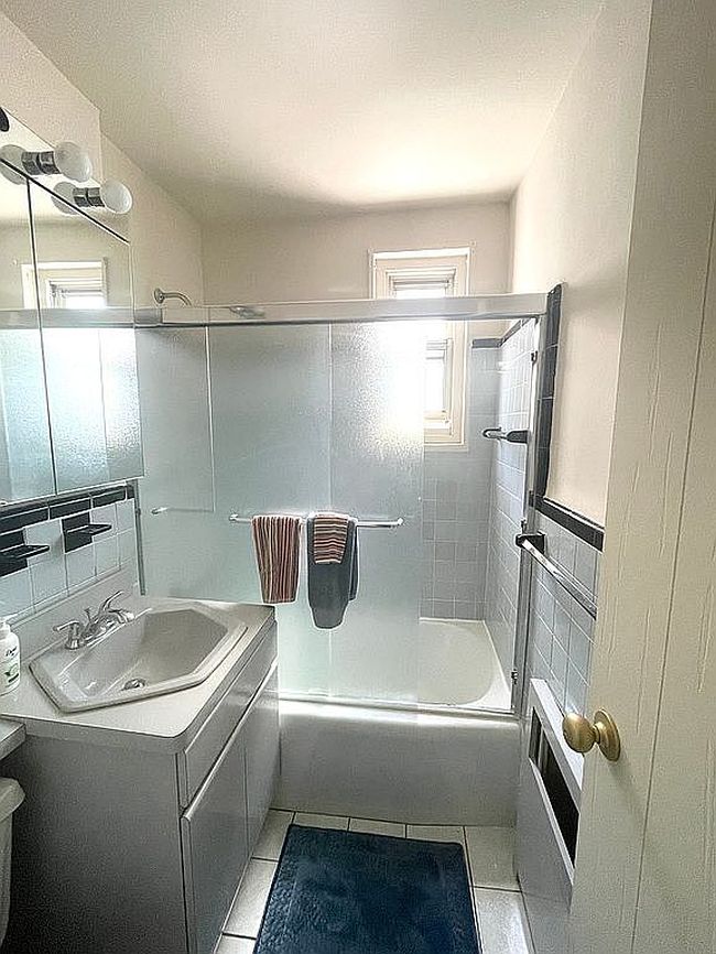 Photo of 61-25 255th St #980, Little Neck, NY