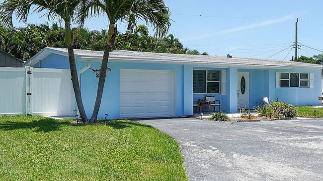 Image of 2375 Ne 8th St