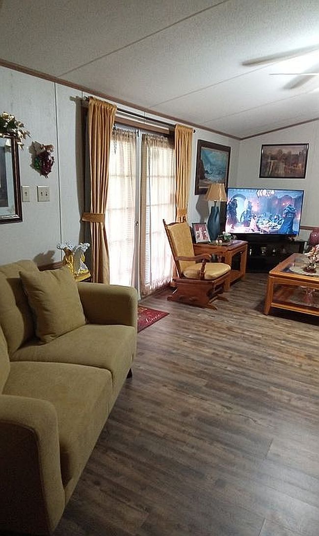 Photo of 1424 Cross Bow Ln